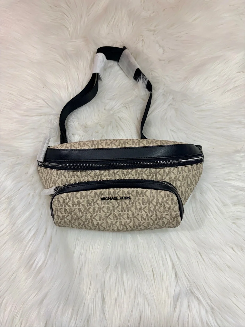 Michael Kors Beige Fanny Pack✨Brand New